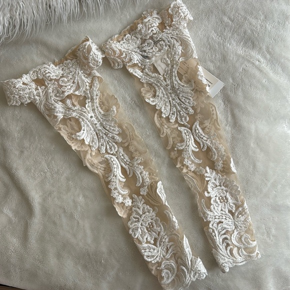 BRAND NEW Maggie Sottero Bridal Sleeves - Picture 2 of 9